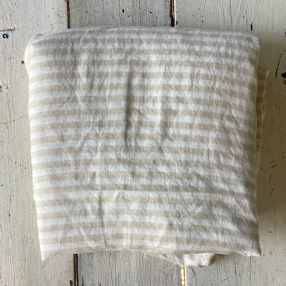 Anthropologie lightweight duvet